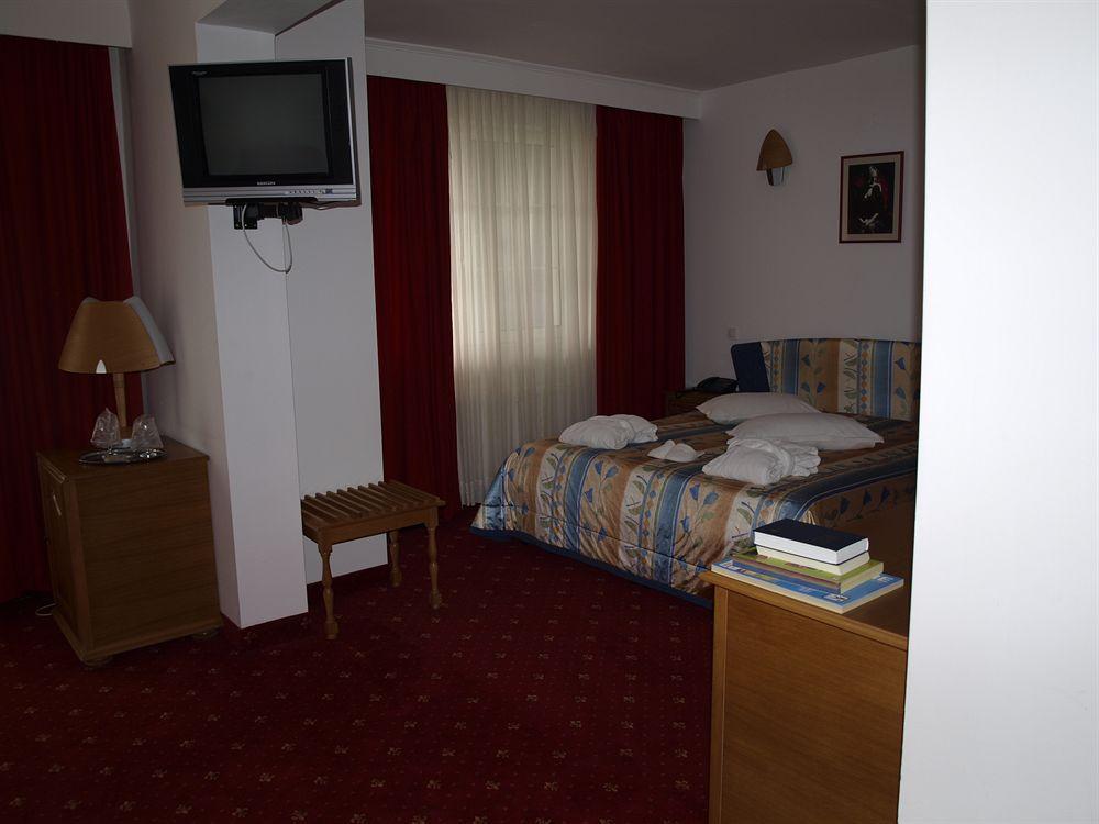 Black Lord Hotel Târgu-Mureş Exterior foto